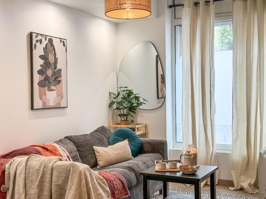Elegance Au Coeur De Tarbes Apartment ภายนอก รูปภาพ